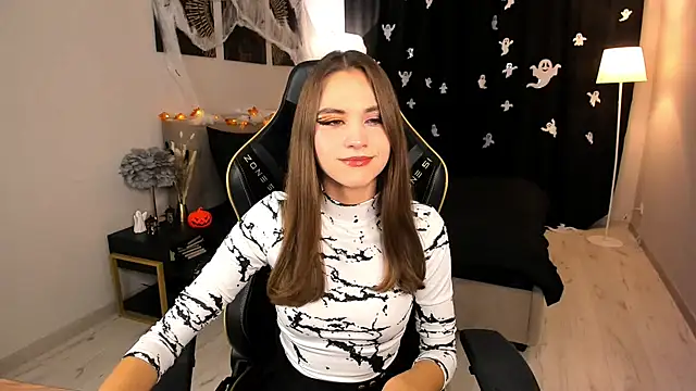 EllaCurtis online show from October 24, 2025, 5:12 pm