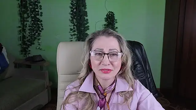 Snapshot of Habibi_Honeyy chatting on January 13, 2026, 12:20 pm Habibi Honeyy online show from January 13, 2026, 12:20 pm