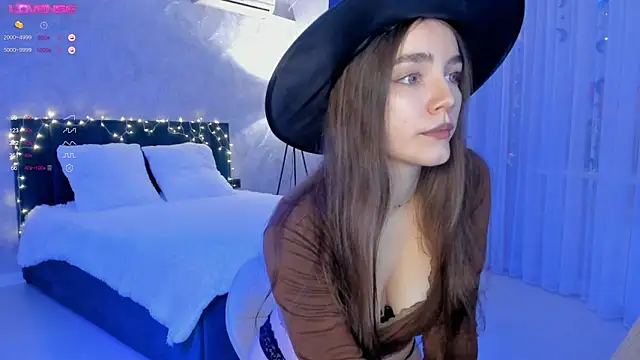 Snapshot of sweete_chantal chatting on October 31, 2025, 5:20 pm sweete chantal online show from October 31, 2025, 5:20 pm