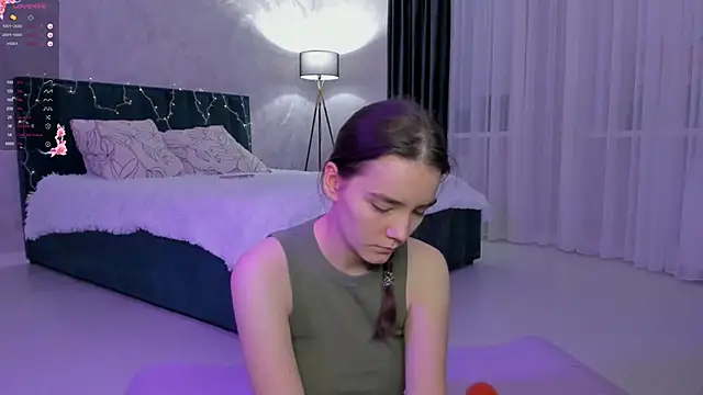 Snapshot of sweete_chantal chatting on September 29, 2025, 5:07 pm sweete chantal online show from September 29, 2025, 5:07 pm