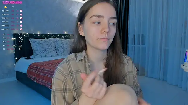 Snapshot of sweete_chantal chatting on October 18, 2025, 5:15 pm sweete chantal online show from October 18, 2025, 5:15 pm