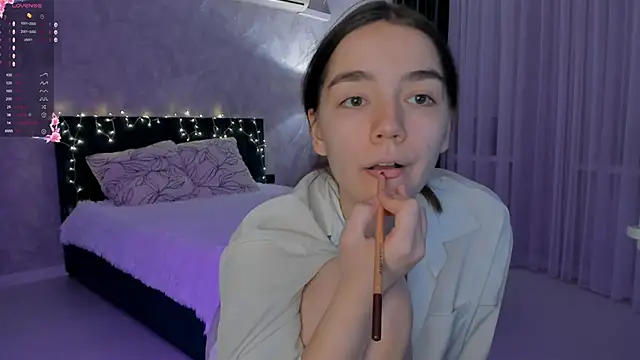 Snapshot of sweete_chantal chatting on September 22, 2025, 5:08 pm sweete chantal online show from September 22, 2025, 5:08 pm