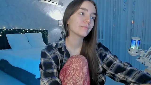 Snapshot of sweete_chantal chatting on October 28, 2025, 5:12 pm sweete chantal online show from October 28, 2025, 5:12 pm