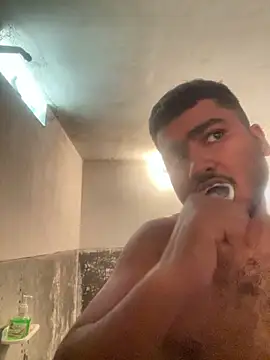 jakaksiaj online show from March 18, 2026, 4:26 am