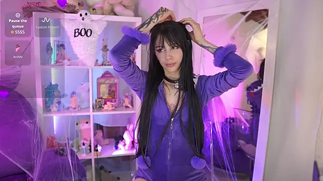 Im Garu online show from October 31, 2025, 5:15 am