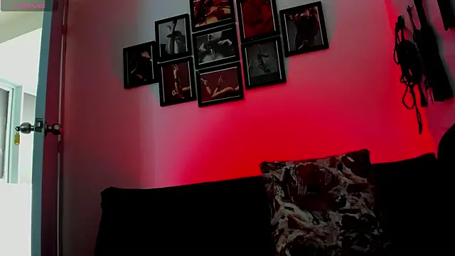 MistressNyx cg online show from October 3, 2025, 2:18 pm