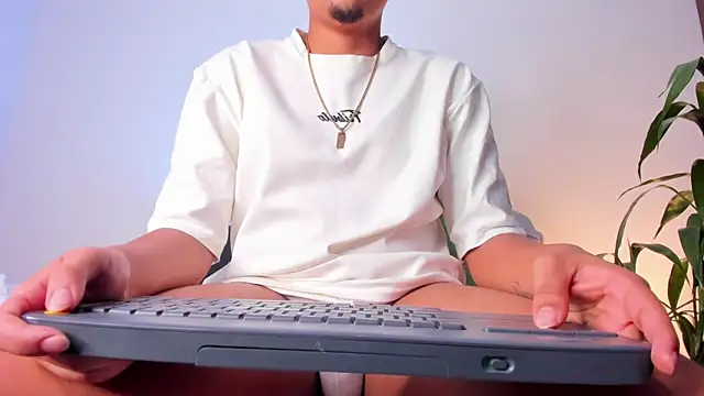 Snapshot of asmodeo_33 chatting on October 21, 2025, 3:28 am asmodeo 33 online show from October 21, 2025, 3:28 am