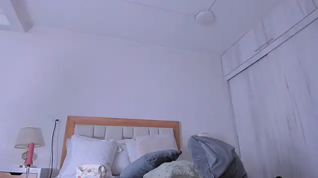 megan rous  online show from March 21, 2026, 3:08 am