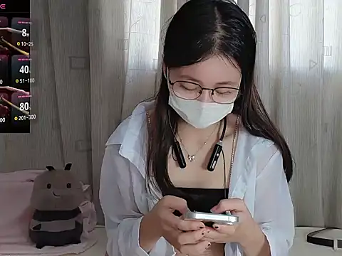 Lele-Baby online show from October 10, 2025, 12:55 am