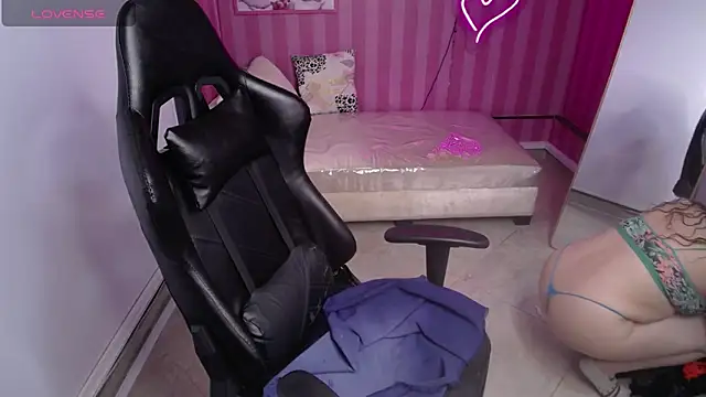  Evoni b online show from September 25, 2025, 7:53 pm