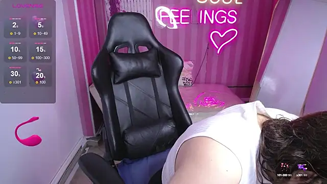  Evoni b online show from September 18, 2025, 7:39 pm