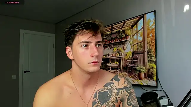 DaniHort online show from September 9, 2025, 8:24 am