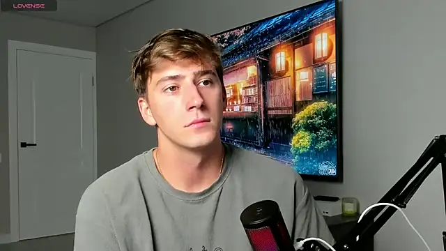 DaniHort online show from September 18, 2025, 8:06 am