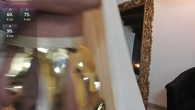 AxelGowther  online show from October 31, 2025, 11:40 am