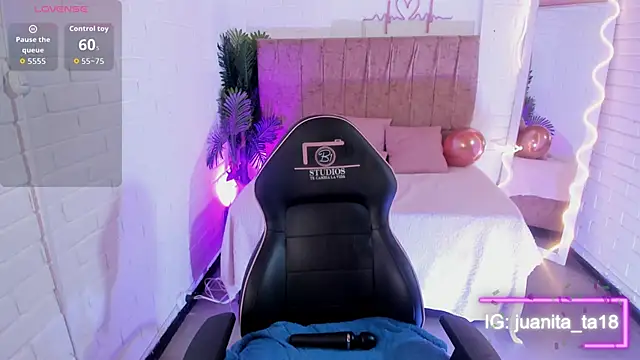 juanita tay online show from September 30, 2025, 11:49 am