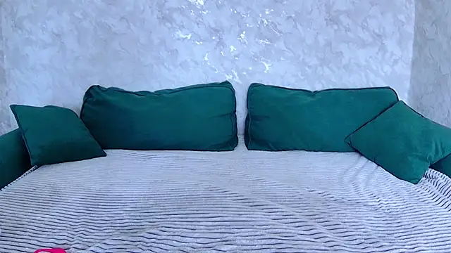 Snapshot of AliceSinner chatting on October 9, 2025, 8:26 am AliceSinner online show from October 9, 2025, 8:26 am