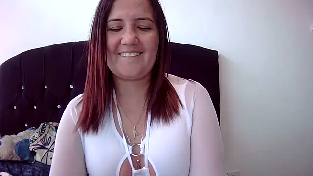 Snapshot of Gabrielajewel_ chatting on December 2, 2025, 6:53 pm Gabrielajewel online show from December 2, 2025, 6:53 pm
