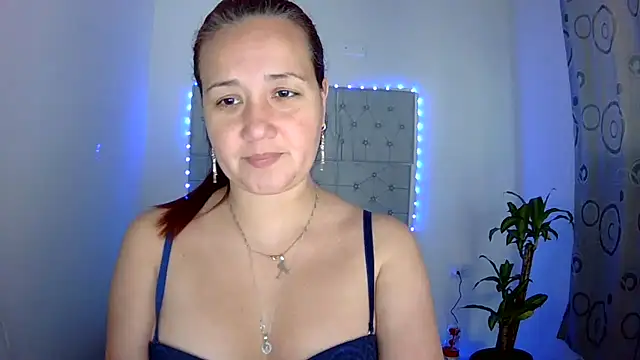 Snapshot of Gabrielajewel_ chatting on September 27, 2025, 5:30 pm Gabrielajewel online show from September 27, 2025, 5:30 pm