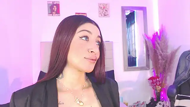 Anna belly online show from December 16, 2025, 1:48 pm