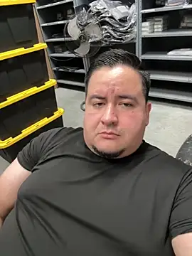 Snapshot of Ricomty chatting on December 5, 2025, 9:23 pm Ricomty online show from December 5, 2025, 9:23 pm