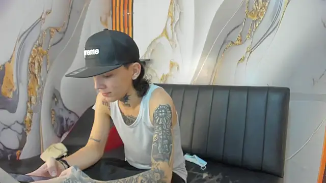 StraightBoy Nick online show from March 3, 2026, 4:19 am