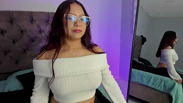 Snapshot of Missy_davis chatting on October 10, 2025, 8:53 pm Missy davis online show from October 10, 2025, 8:53 pm