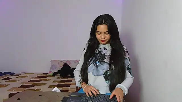 Snapshot of Naughty_Nights_Live chatting on October 7, 2025, 6:42 pm Naughty Nights Live online show from October 7, 2025, 6:42 pm