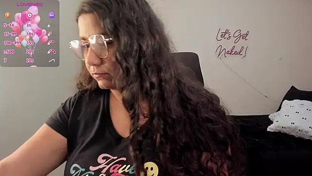 MariamCastiblanco online show from November 5, 2025, 11:52 pm