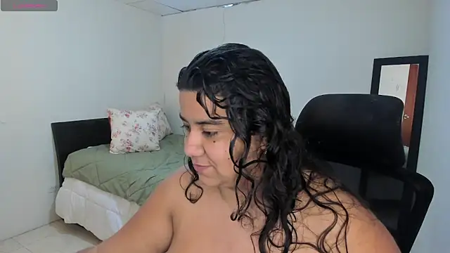 Snapshot of MariamCastiblanco chatting on June 2, 2026, 5:46 pm MariamCastiblanco online show from June 2, 2026, 5:46 pm