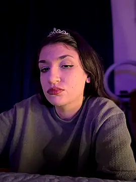 ScarletBloom  online show from December 3, 2025, 6:51 pm