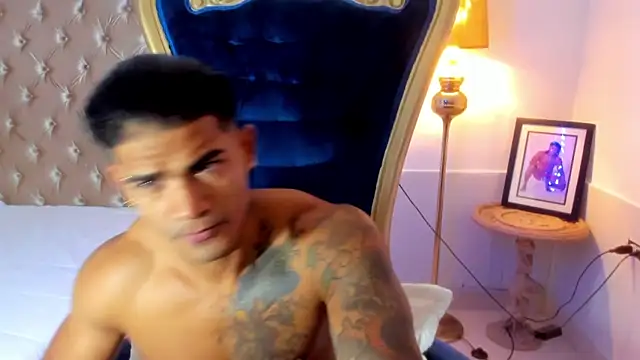 antonio  444 online show from October 29, 2025, 11:42 am