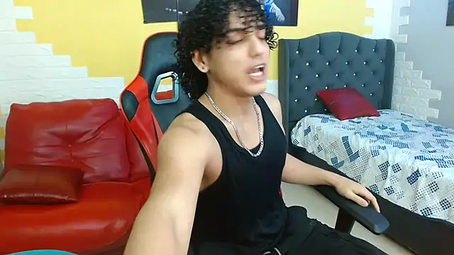 Xfire boy69 online show from September 17, 2025, 4:20 pm