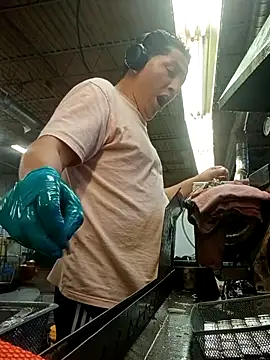 Zetaloco26 online show from October 7, 2025, 9:49 pm