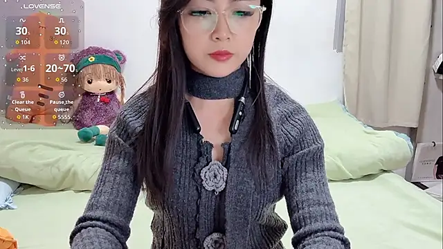 Yingbao-Baby online show from November 28, 2025, 9:42 am