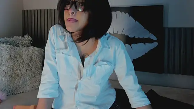 Blue Sixx online show from October 4, 2025, 10:33 pm