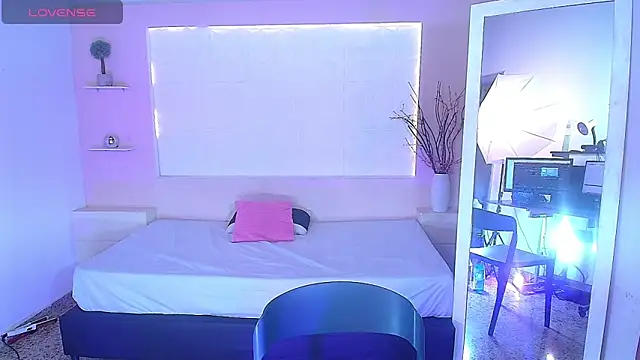 IvyShine7 online show from September 26, 2025, 3:13 am