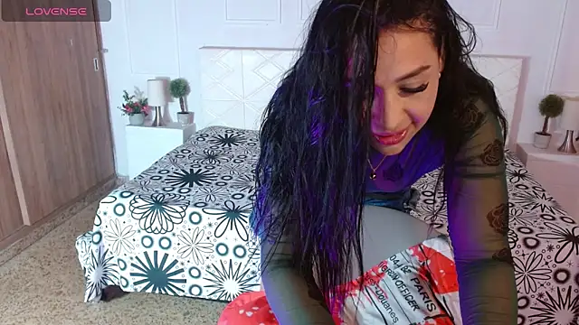 Snapshot of IvyShine7 chatting on January 16, 2026, 7:18 pm IvyShine7 online show from January 16, 2026, 7:18 pm