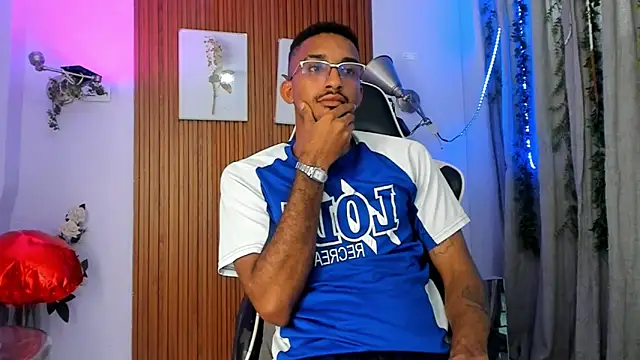 Darwin mayo online show from September 25, 2025, 5:19 pm