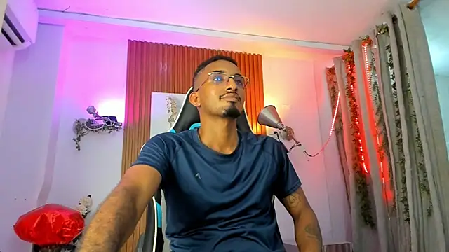 Darwin mayo online show from September 23, 2025, 5:20 pm