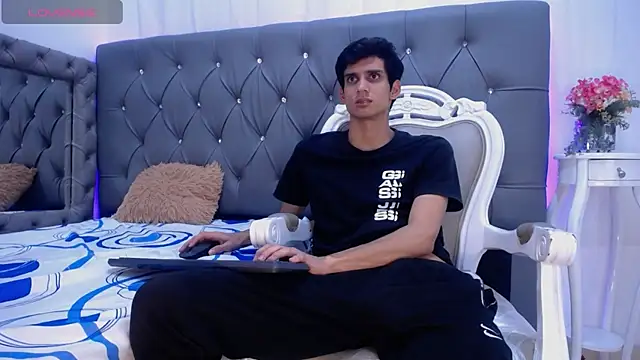 Sebalexis7 online show from October 25, 2025, 3:17 am