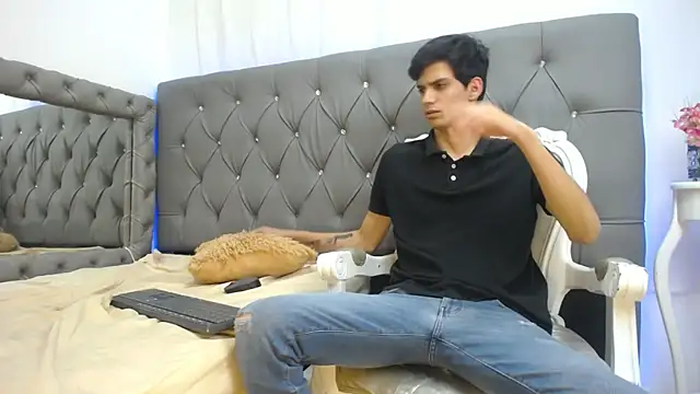 Sebalexis7 online show from October 5, 2025, 3:08 am