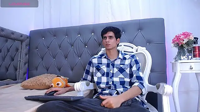 Sebalexis7 online show from October 22, 2025, 2:22 am