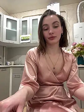 ZariaFlame online show from April 14, 2026, 10:37 pm