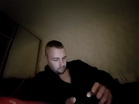 Snapshot of Vladyslav30 chatting on October 12, 2025, 9:16 pm Vladyslav30 online show from October 12, 2025, 9:16 pm