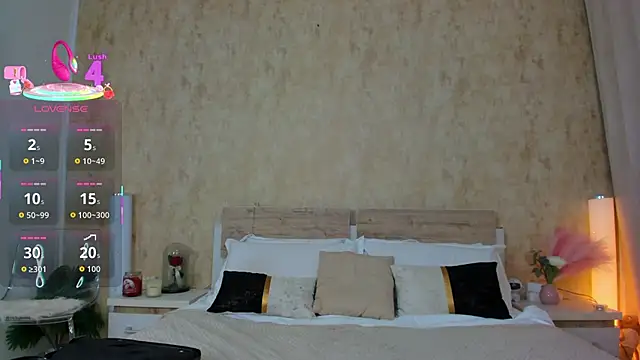 ParissHiltonX online show from November 3, 2025, 4:50 am