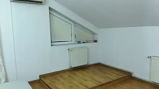 LissaBigTitts online show from September 9, 2025, 4:38 pm