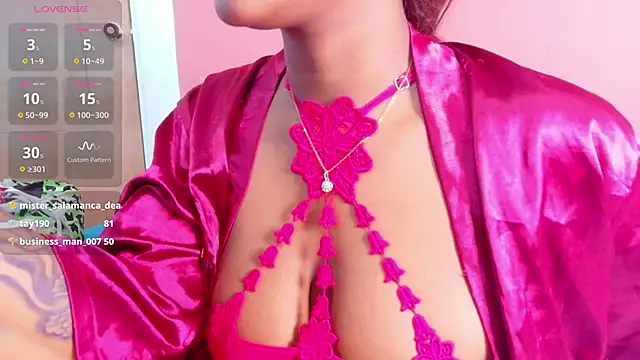 MySugarmoomy online show from November 21, 2025, 3:05 am