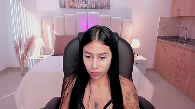 miranda crawfor online show from September 13, 2025, 12:49 pm