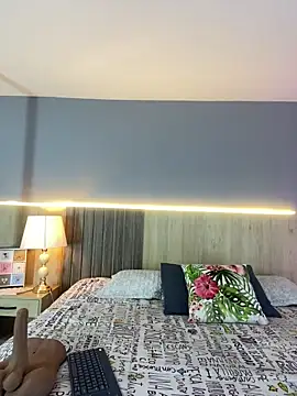 Atenea Clerk online show from March 25, 2026, 11:31 am