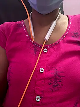 Tamil Anushya online show from December 15, 2025, 7:09 pm